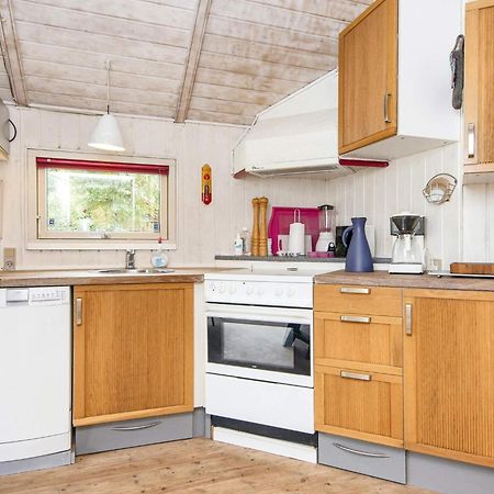 5 Person Holiday Home In Hovborg Εξωτερικό φωτογραφία